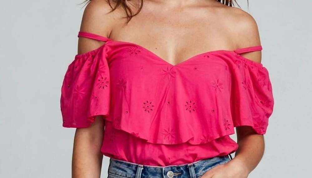 Torrid Magenta Ruffled Cold-Shoulder Eyelet Embroidered Top sz-12
